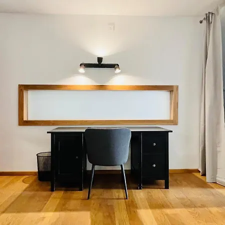 Spacious 2 Bed Overlooking Spinola Bay דירה *