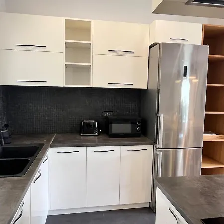 Spacious 2 Bed Overlooking Spinola Bay Saint Julian's