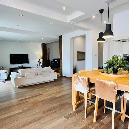 Spacious 2 Bed Overlooking Spinola Bay * Saint Julian's