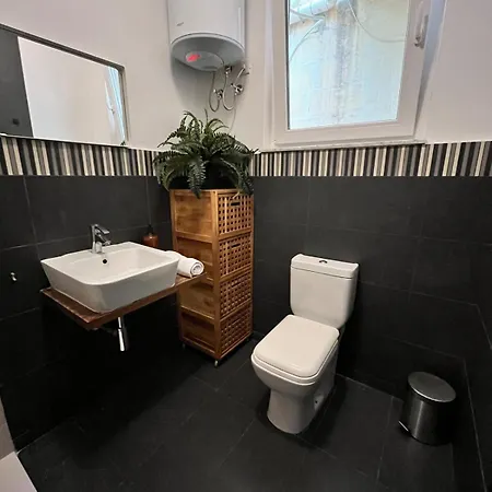 Spacious 2 Bed Overlooking Spinola Bay