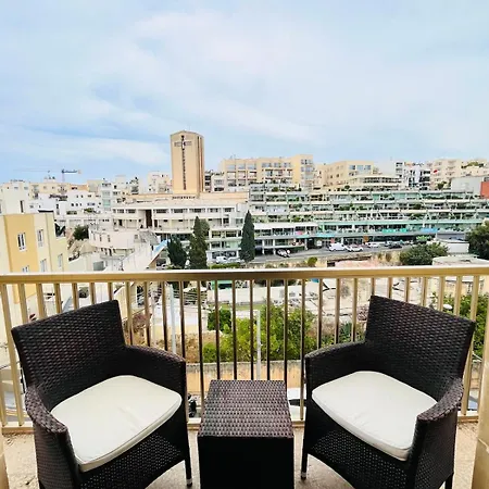 Spacious 2 Bed Overlooking Spinola Bay דירה Saint Julian's